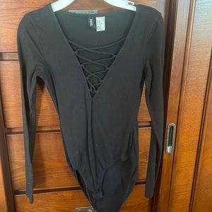 H&M criss criss body suit